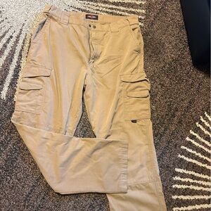 Men's Classic Tan Cargo Pants